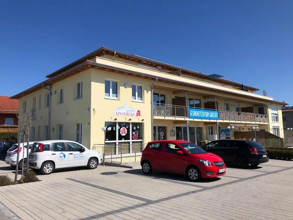 Pension Chen, 2 Doppelzimmer , Ebk, Separater Balkon Griesstatt Apartment