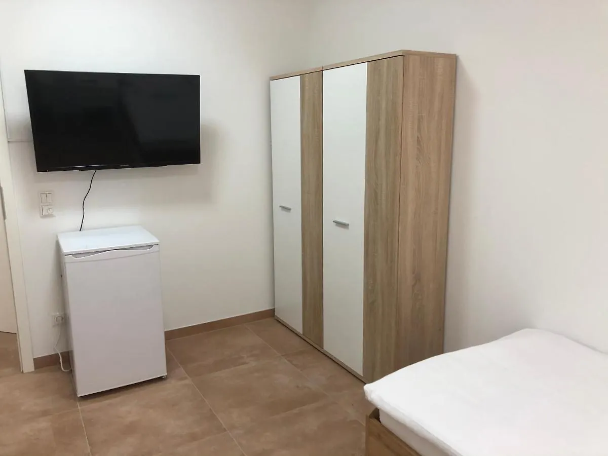 Pension Chen, 2 Doppelzimmer , Ebk, Separater Balkon Griesstatt Germany