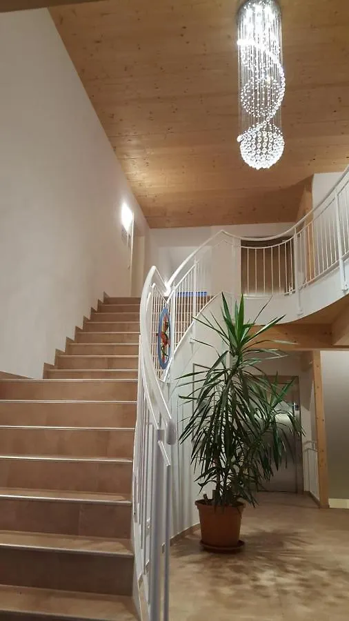 Apartment Pension Chen, 2 Doppelzimmer , Ebk, Separater Balkon Griesstatt